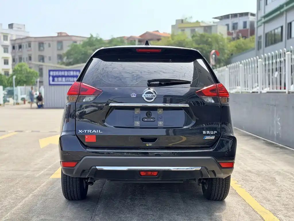 Nissan X-Trail — миниатюра 3