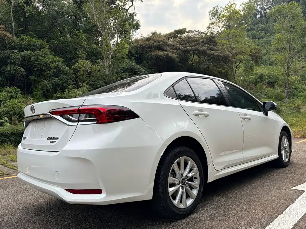 Toyota Corolla — миниатюра 9