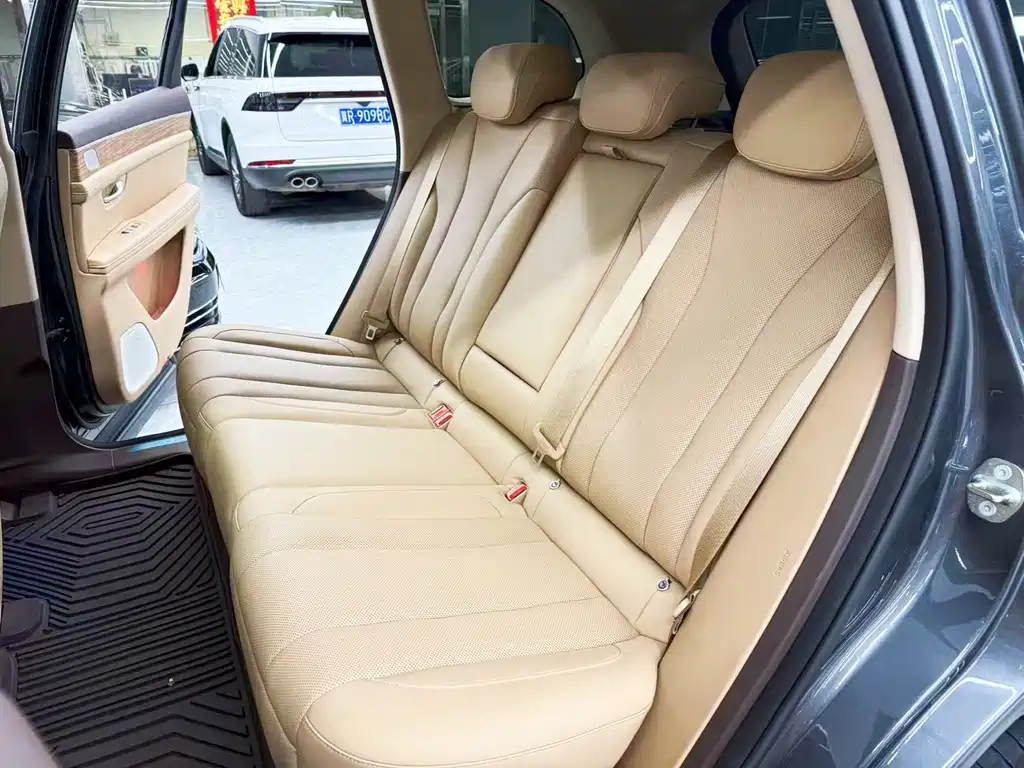 AITO AITO M7 — миниатюра 14