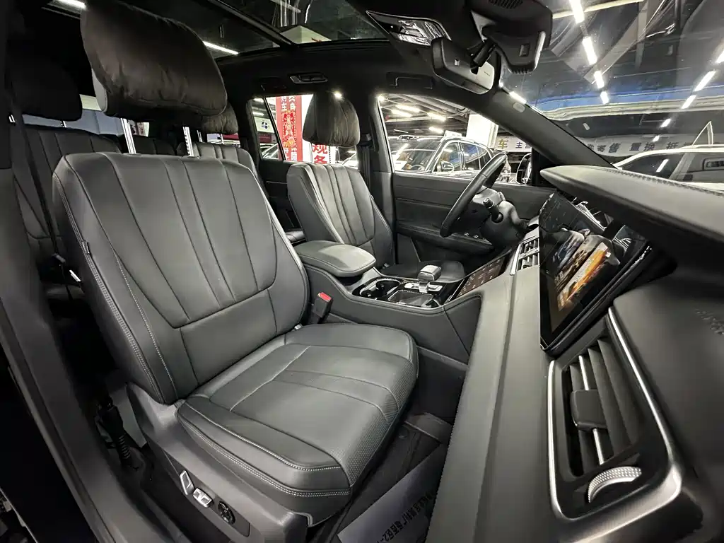 Li Auto Li ONE — миниатюра 17