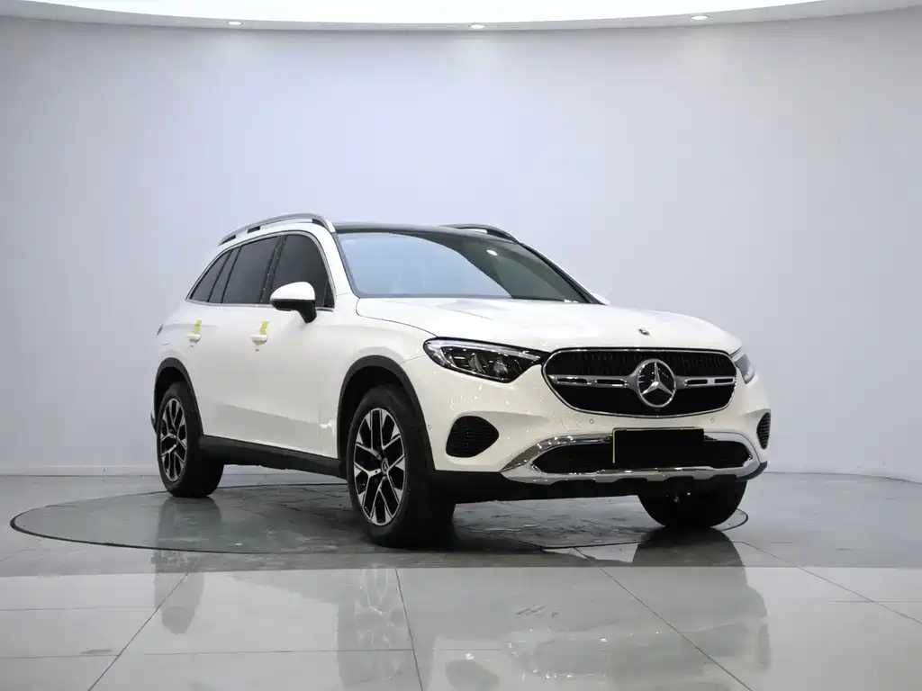 Mercedes-Benz GLC 2023 GLC 260 L 4MATIC 5 мест