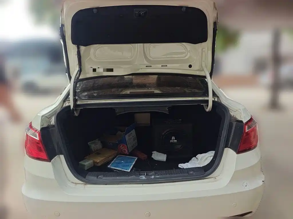 Changan Eado — миниатюра 20