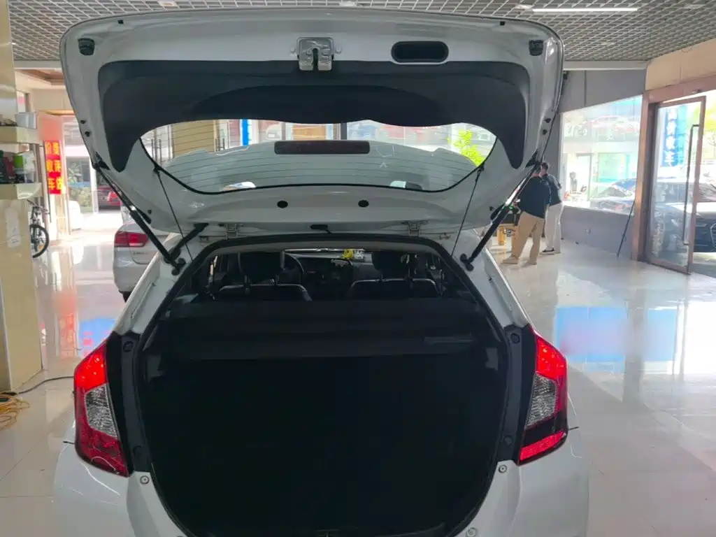 Honda Fit — миниатюра 19