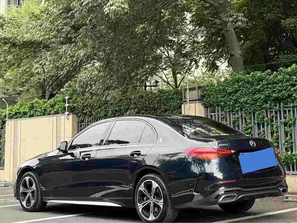 Mercedes-Benz C-Class — миниатюра 4