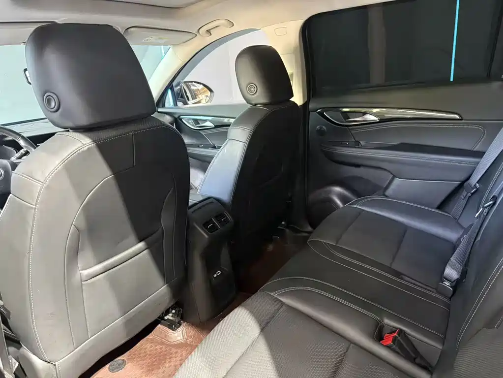 Buick Envision Plus — миниатюра 10