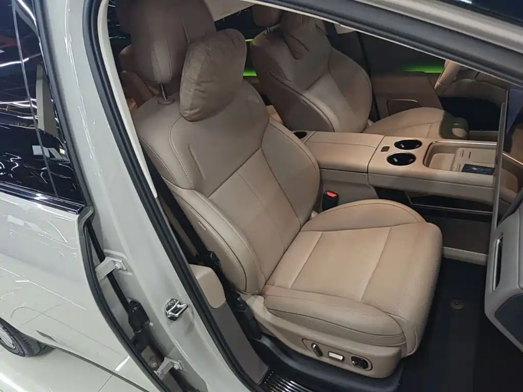 Li Auto Li i8 — миниатюра 25