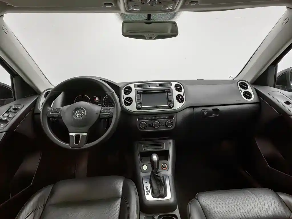 Volkswagen Tiguan — миниатюра 5
