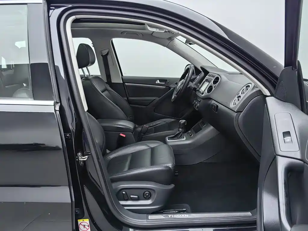 Volkswagen Tiguan — миниатюра 23