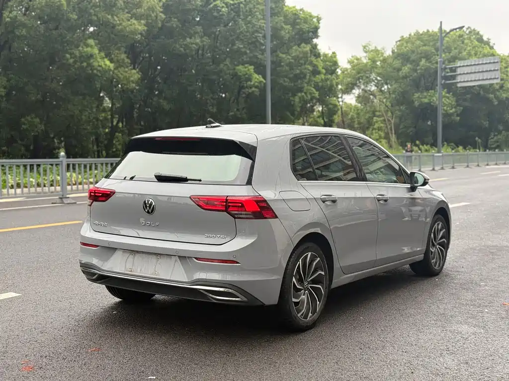 Volkswagen Golf — миниатюра 5
