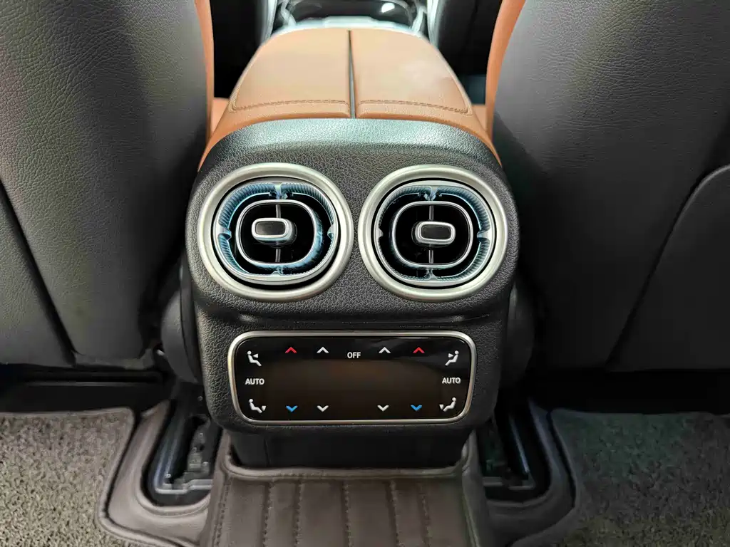 Mercedes-Benz GLC — миниатюра 16