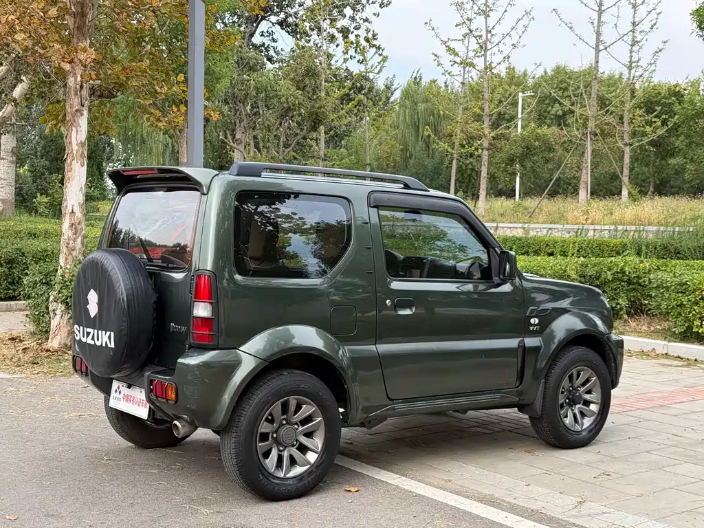 Suzuki Jimny — миниатюра 17