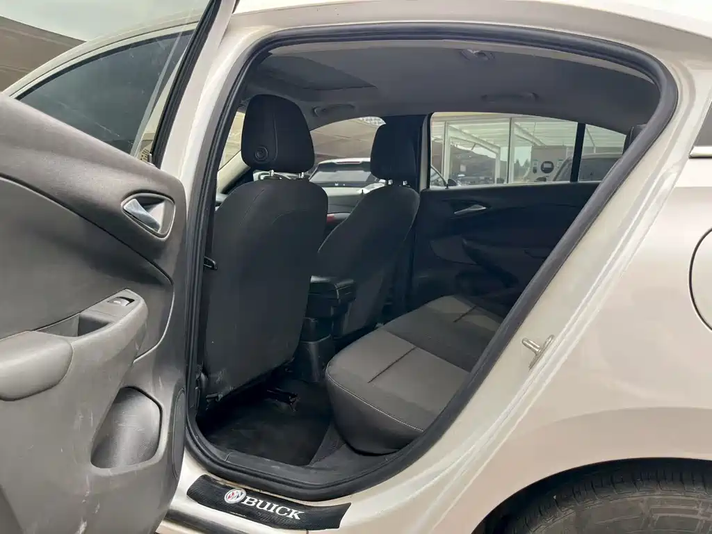 Buick Excelle — миниатюра 6