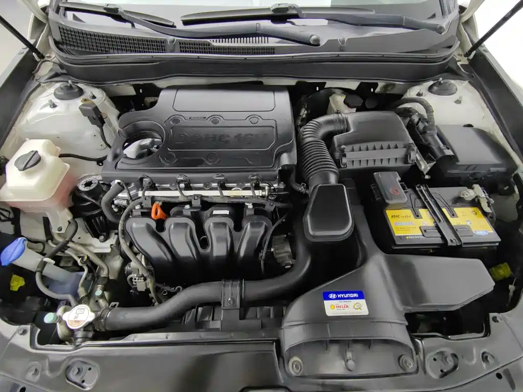 Hyundai Sonata — миниатюра 6