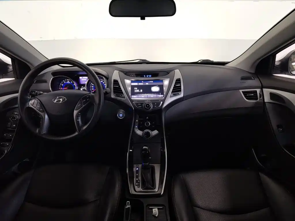 Hyundai Elantra Langdong — миниатюра 5
