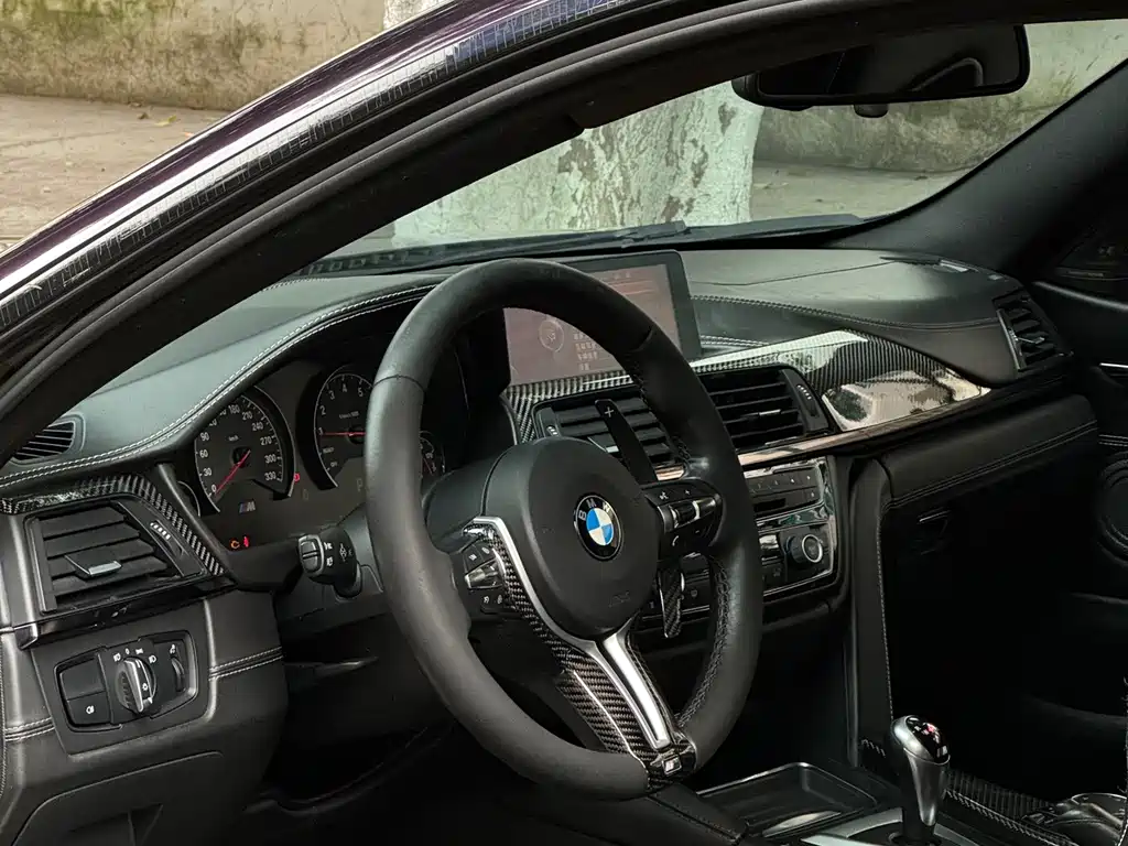 BMW M4 — миниатюра 11