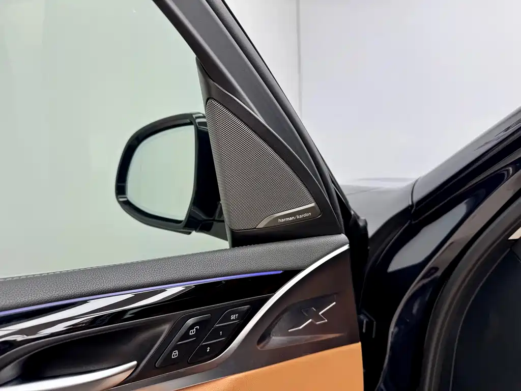 BMW X3 — миниатюра 9
