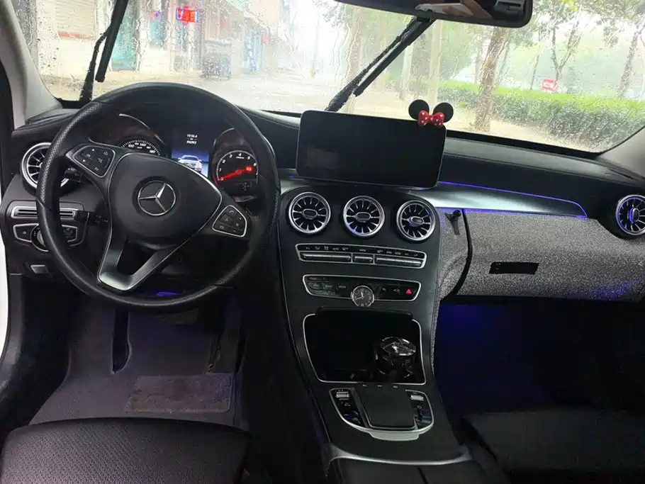 Mercedes-Benz C-Class — миниатюра 12