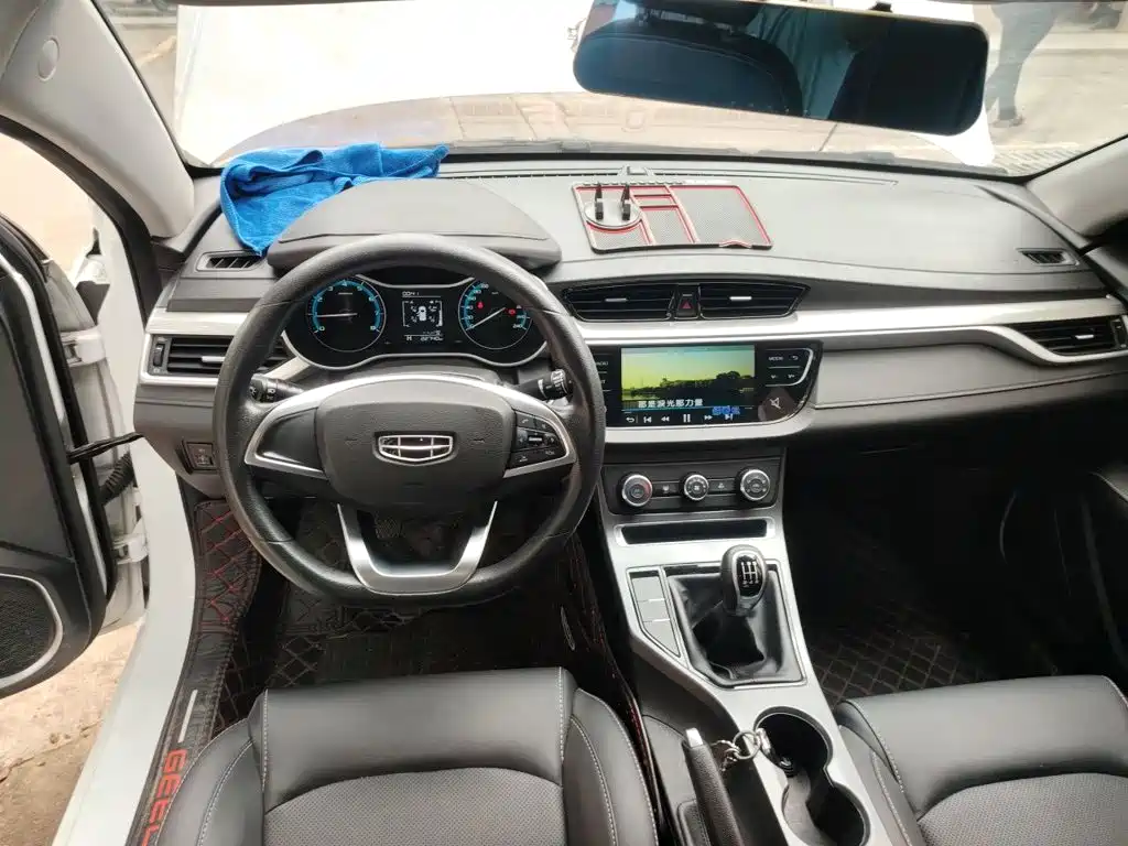 Geely Emgrand — миниатюра 13