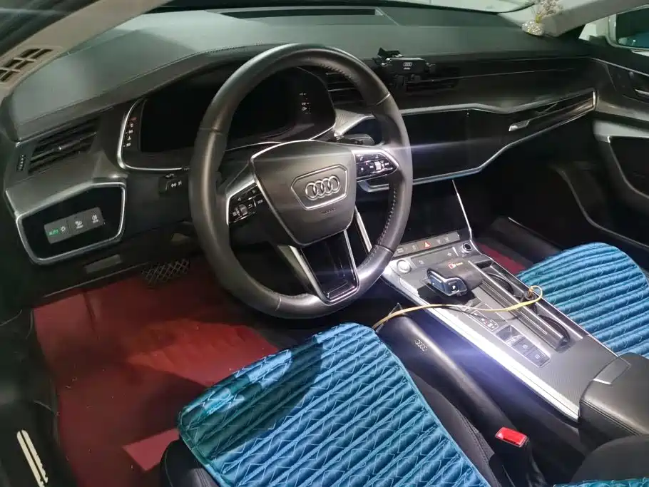Audi A6L — миниатюра 12