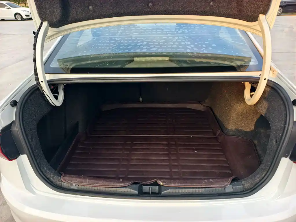 Volkswagen Bora — миниатюра 10