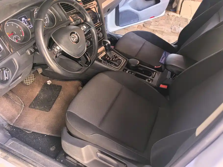 Volkswagen Golf — миниатюра 9