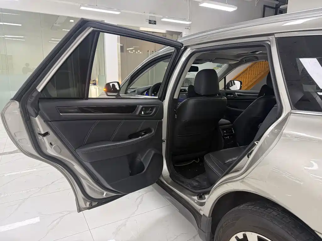 Subaru Outback — миниатюра 13