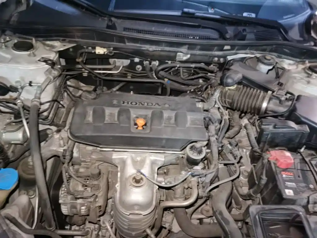 Honda Accord — миниатюра 16