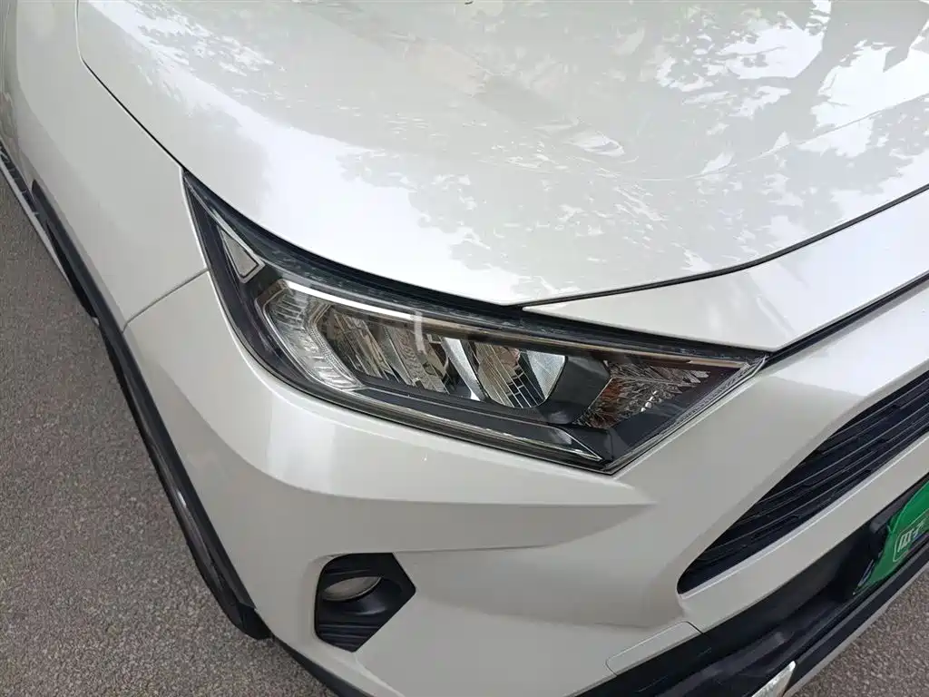 Toyota RAV4 2020 2.0L CVT PLUS