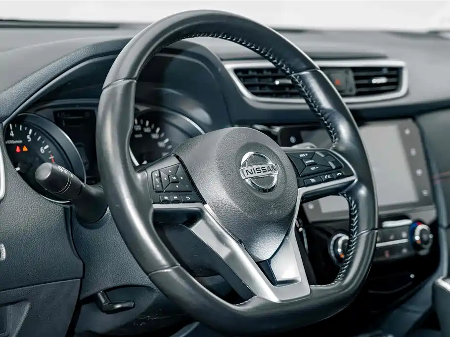 Nissan Qashqai — миниатюра 9
