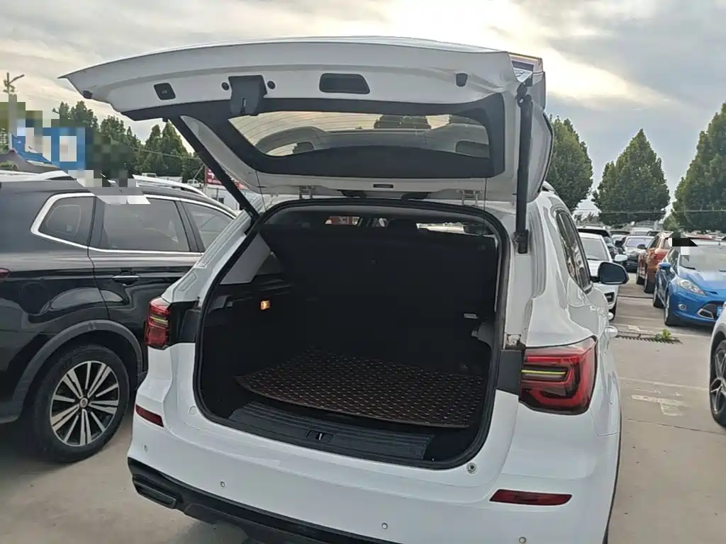 Roewe RX5 New Energy — миниатюра 19