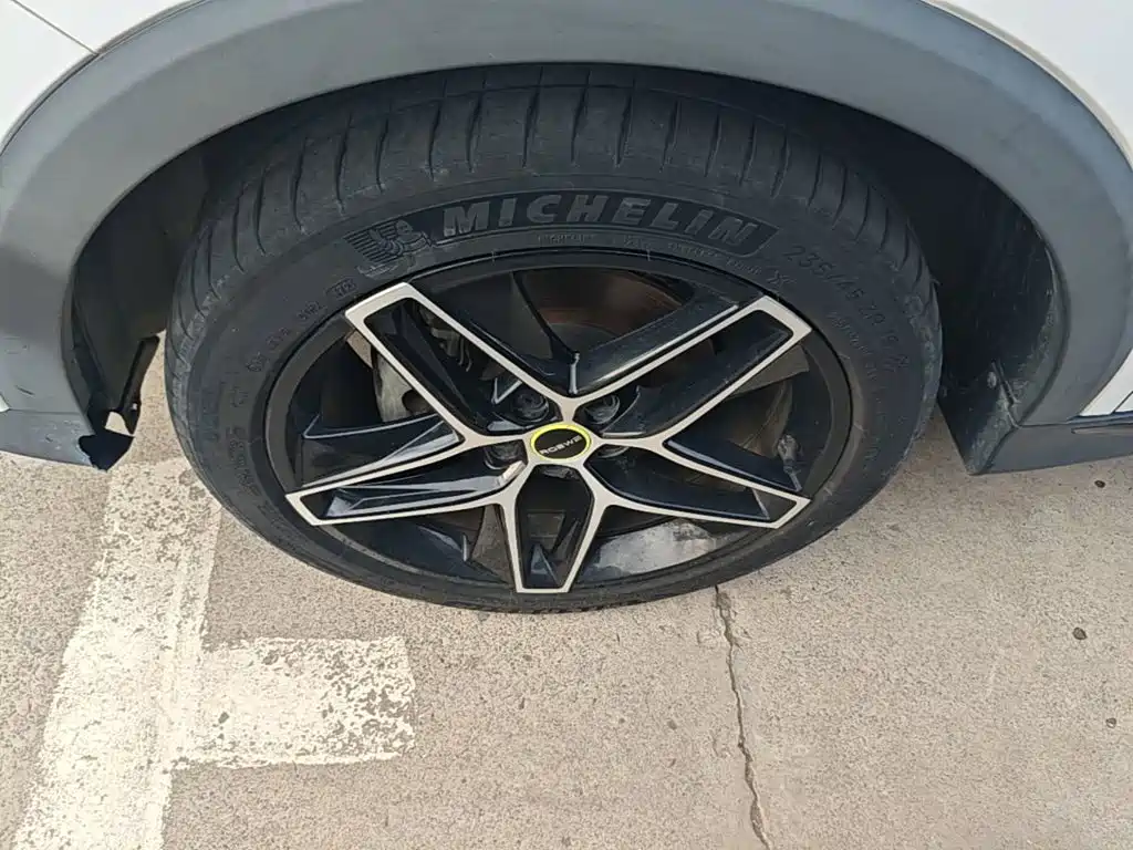 Roewe RX5 New Energy — миниатюра 23