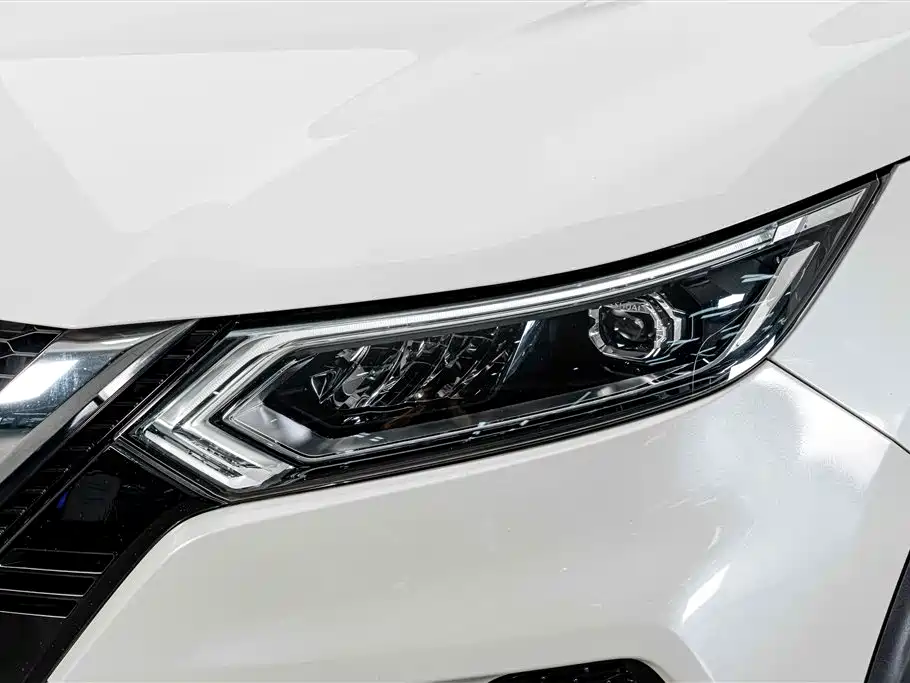 Nissan Qashqai — миниатюра 4
