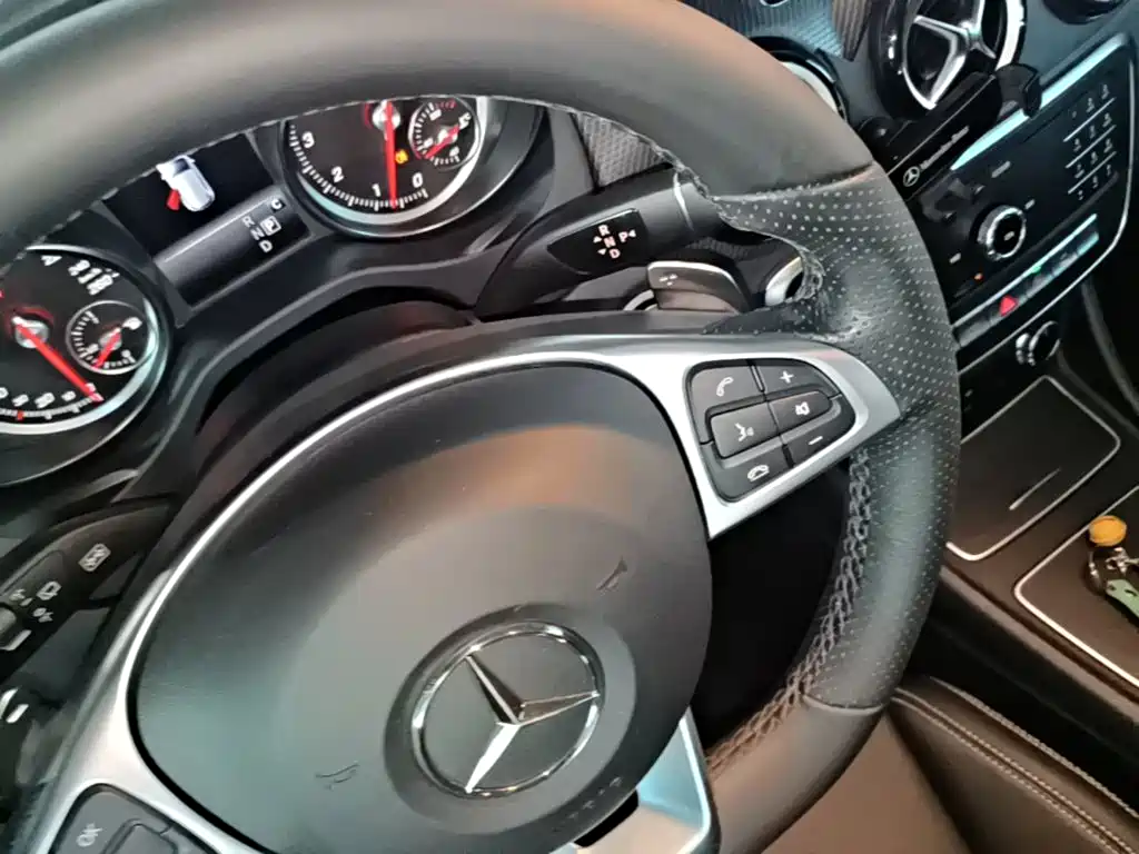Mercedes-Benz GLA — миниатюра 14