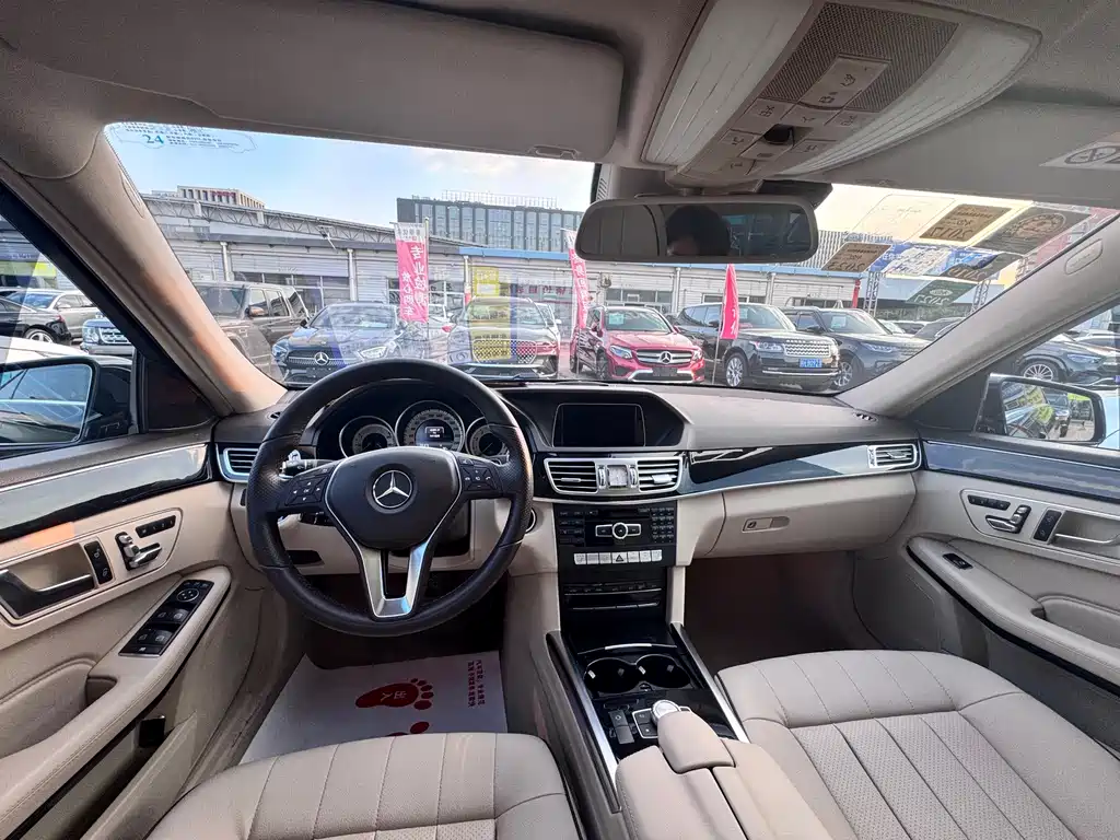 Mercedes-Benz E-Class — миниатюра 8
