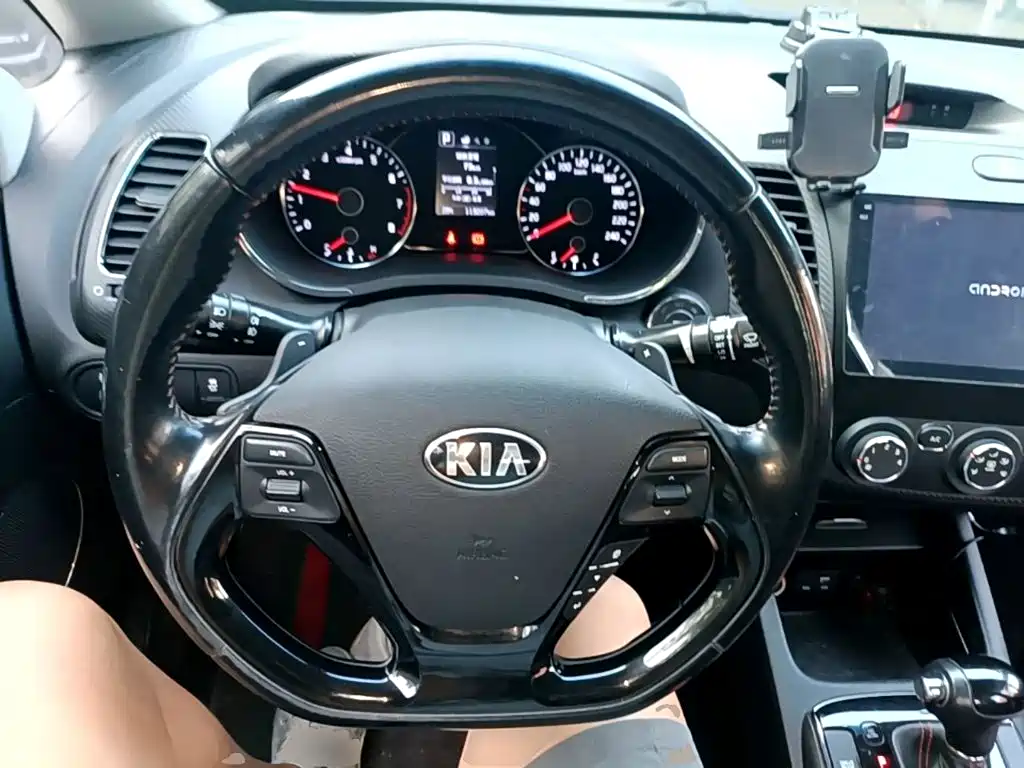 Kia K3 — миниатюра 11