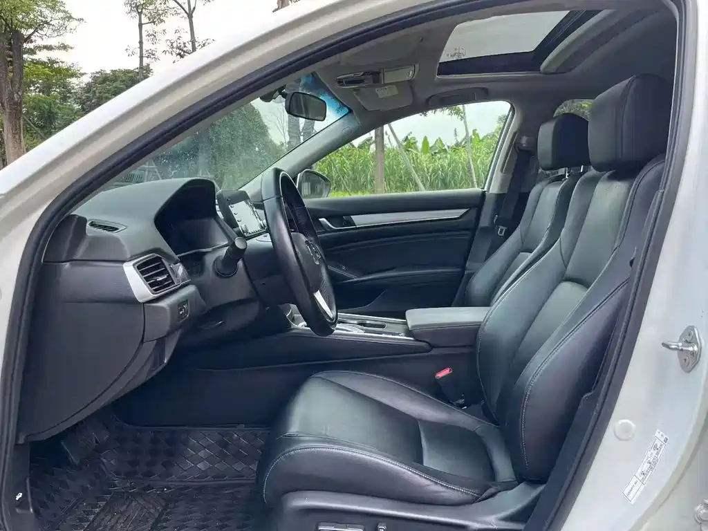 Honda Accord — миниатюра 5