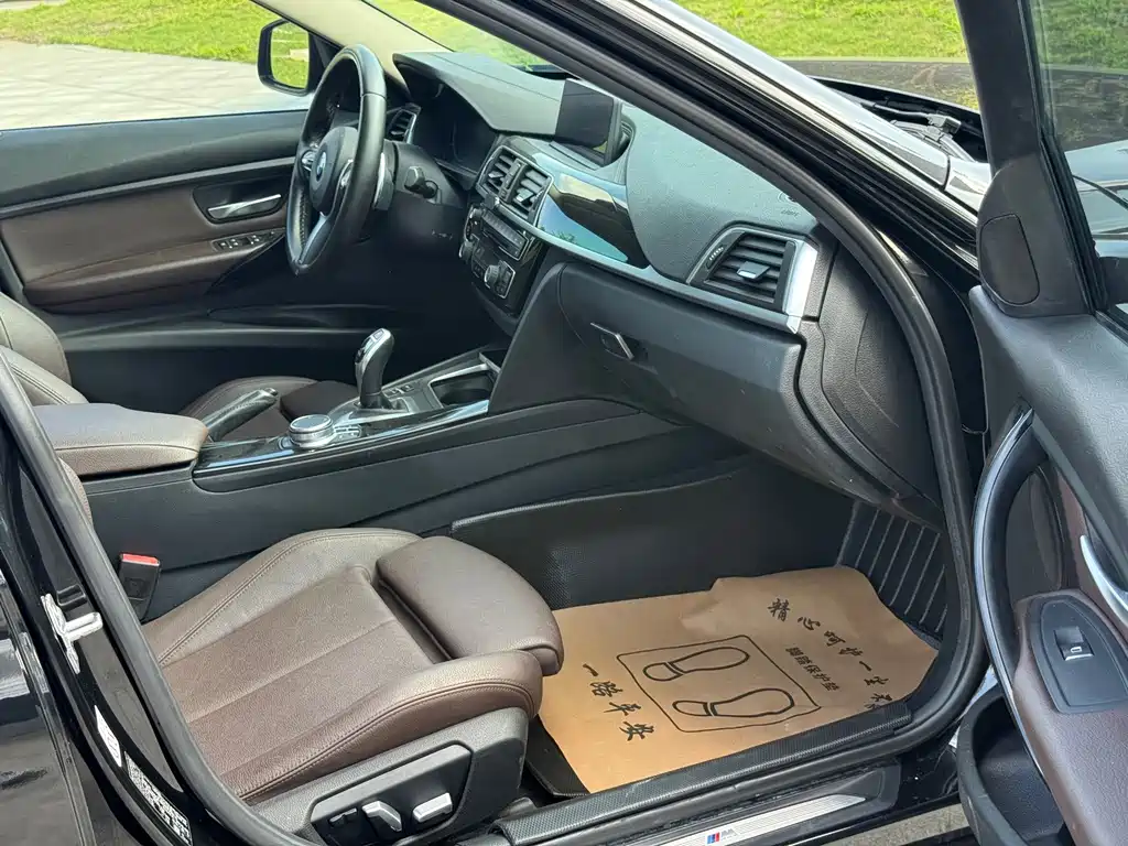 BMW 3 Series — миниатюра 16