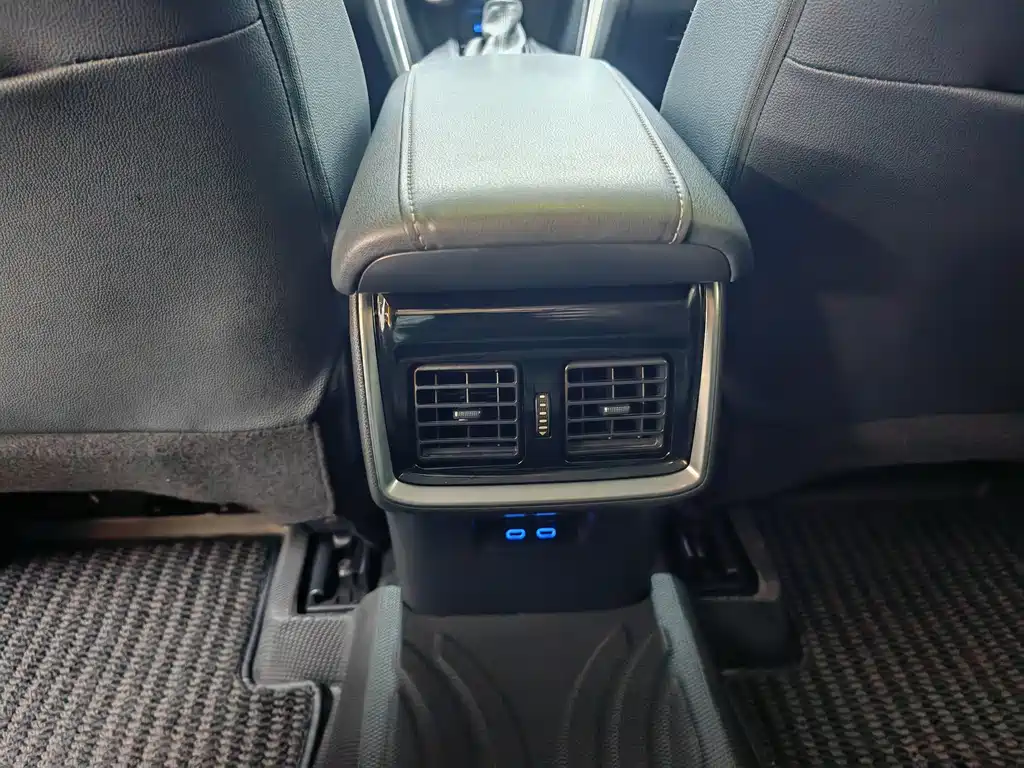 TOYOTA LING FANG HARRIER