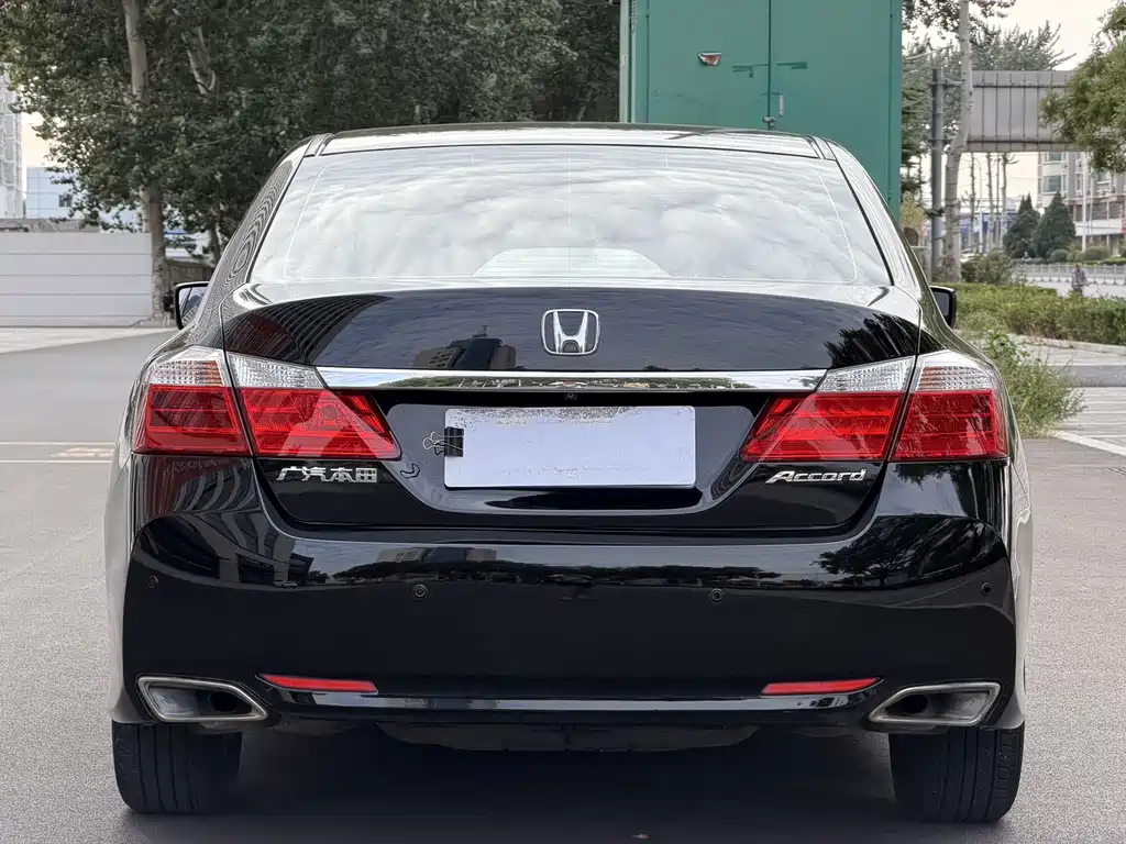 Honda Accord — миниатюра 5