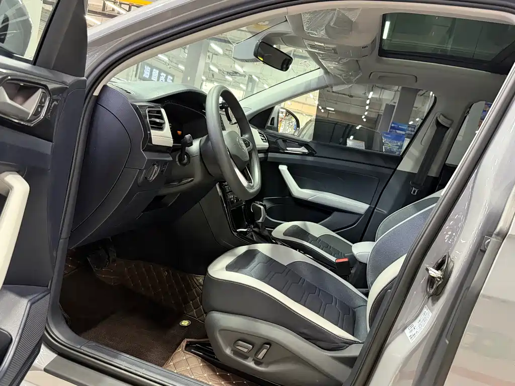 Volkswagen Tharu — миниатюра 6