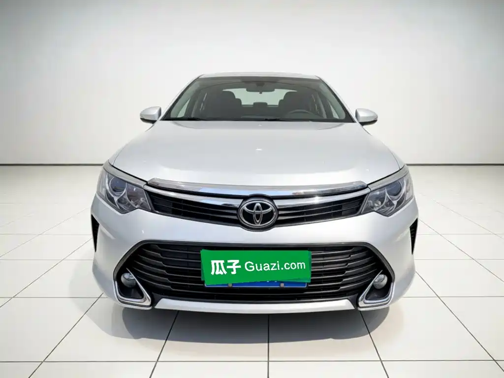 Toyota Camry — миниатюра 2