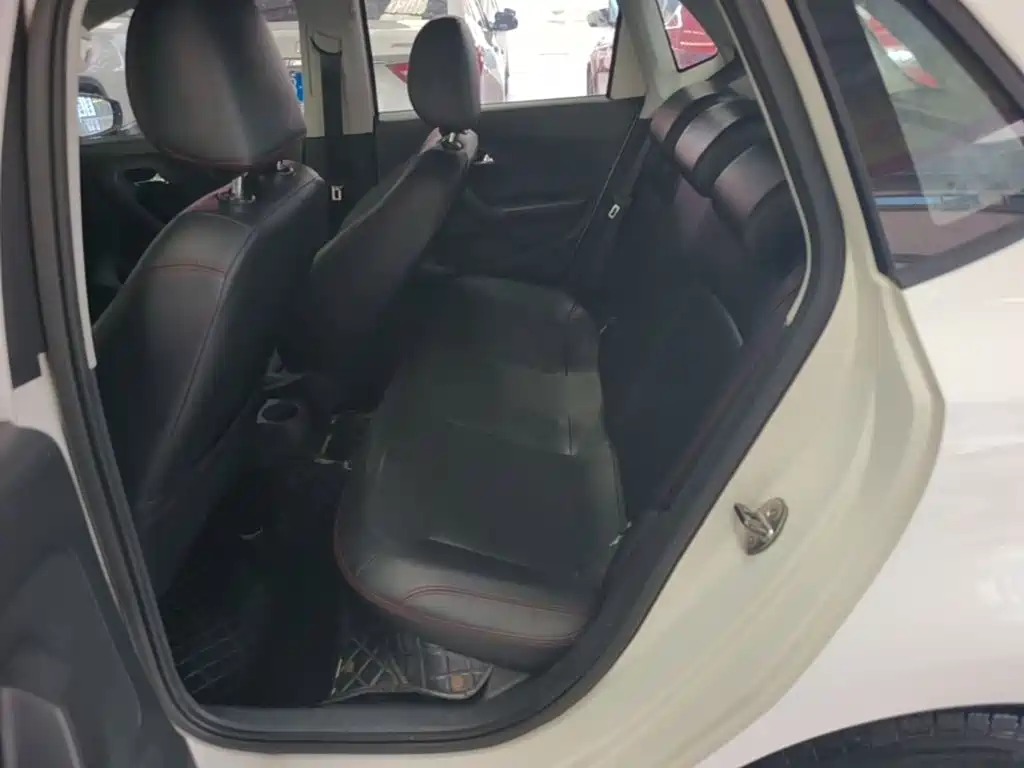 Volkswagen Polo — миниатюра 17