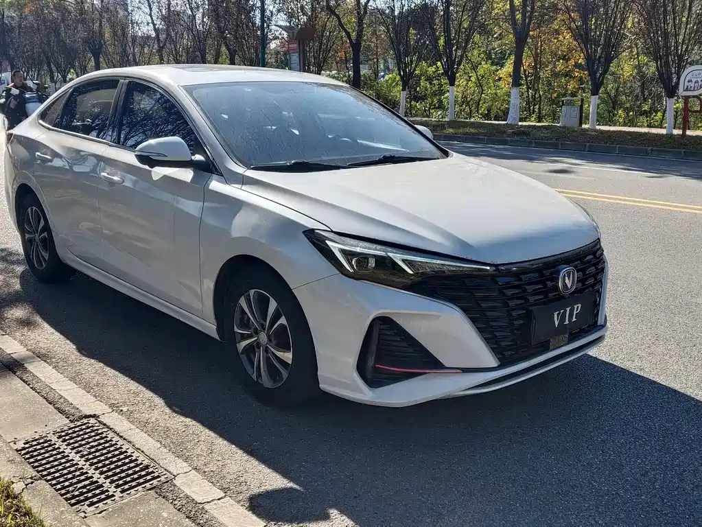Changan Eado — миниатюра 7