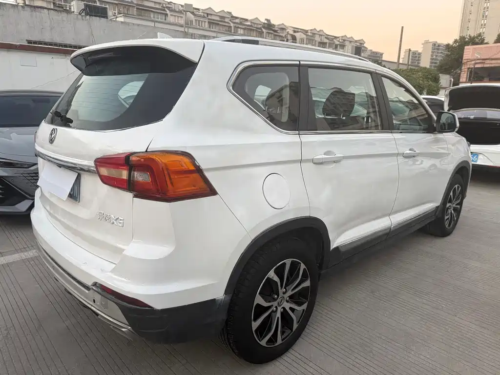 DONGFENG JINGYI X5