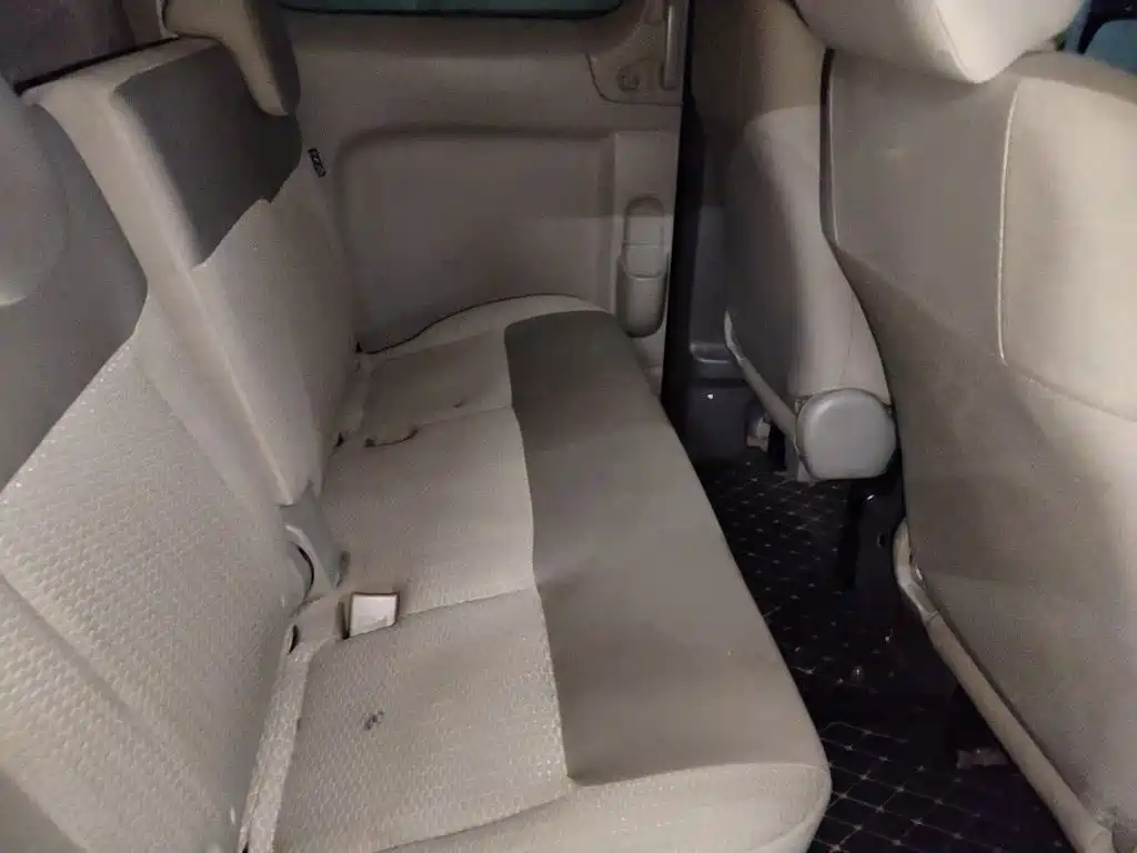 Nissan NV200 — миниатюра 15