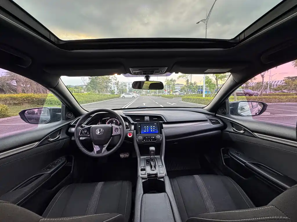 Honda Civic — миниатюра 17
