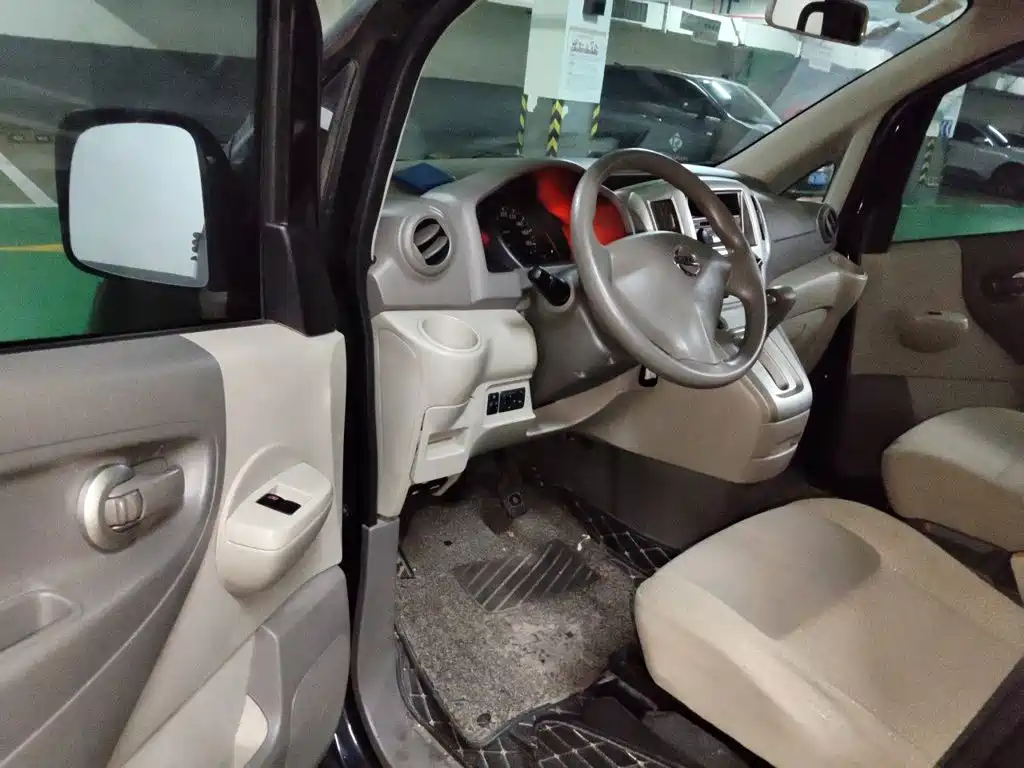 Nissan NV200 — миниатюра 14