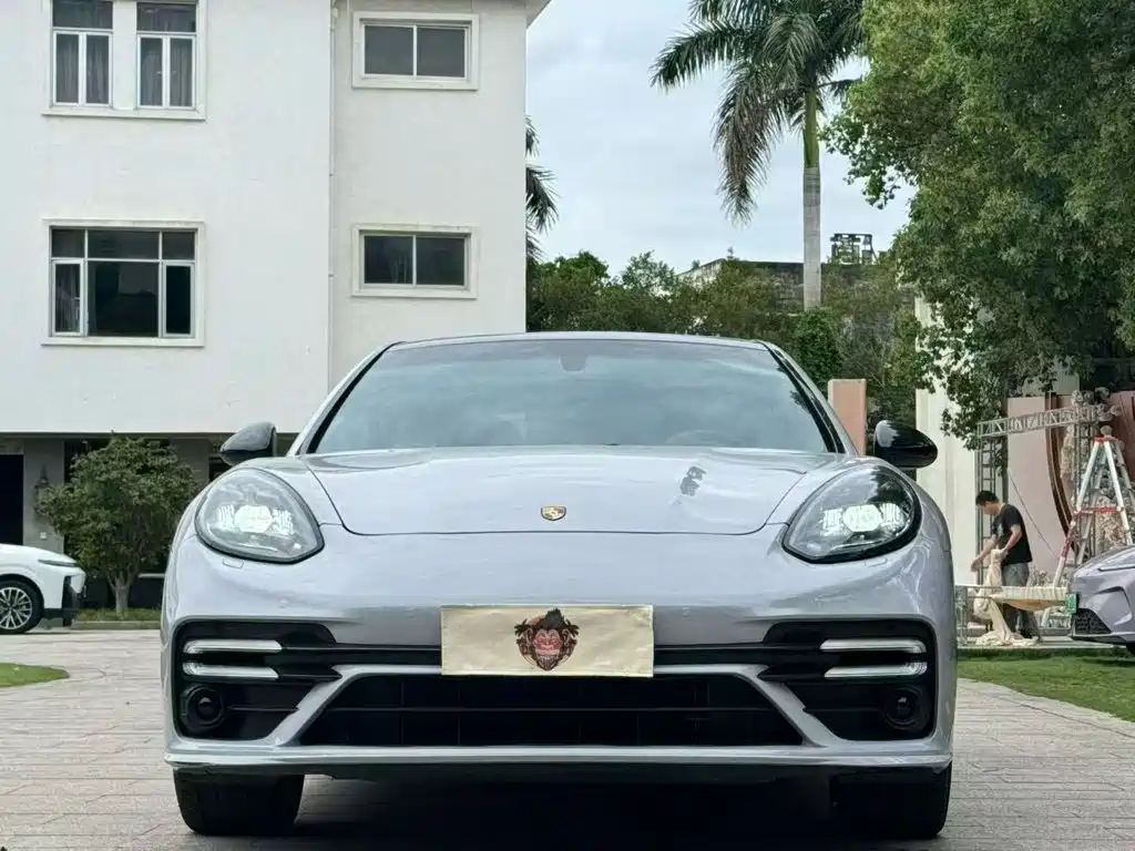 Porsche Panamera — миниатюра 2