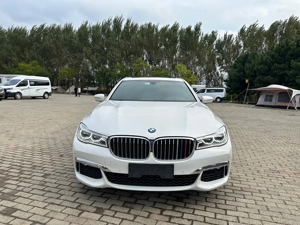 BMW 7 Series — миниатюра 2