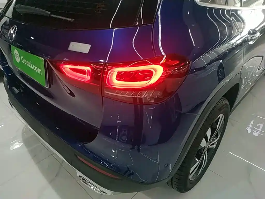 Mercedes-Benz GLA — миниатюра 8